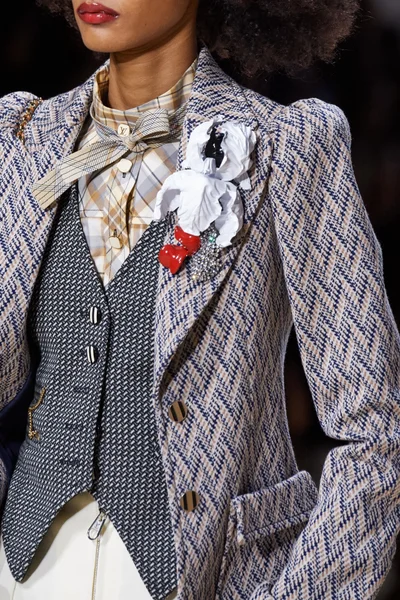 Look 7